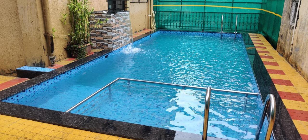 Maharaja Family Guest House Lonavala Kültér fotó