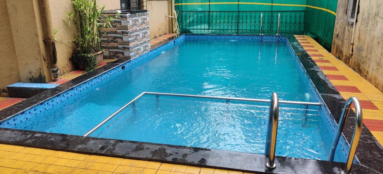 Maharaja Family Guest House Lonavala Kültér fotó