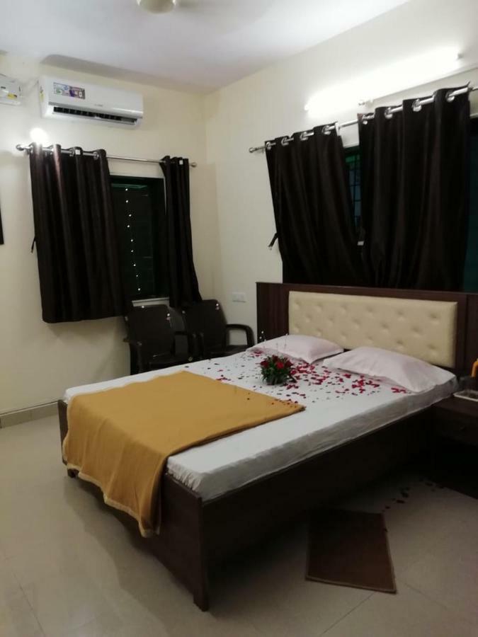 Maharaja Family Guest House Lonavala Kültér fotó
