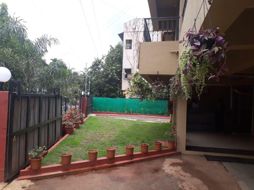 Maharaja Family Guest House Lonavala Kültér fotó